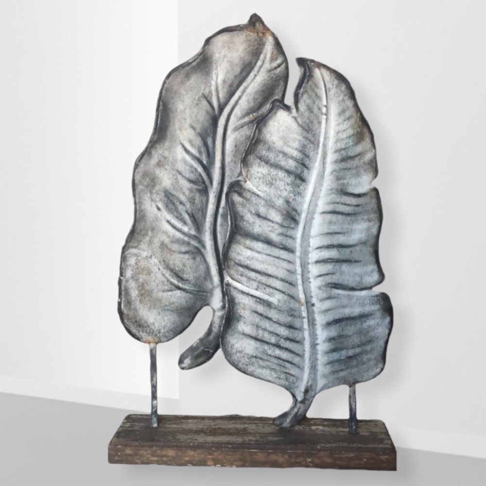 🍂 3D Standing Leaf Decor